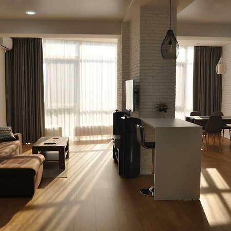 Sky Apartment Odessa Exterior foto