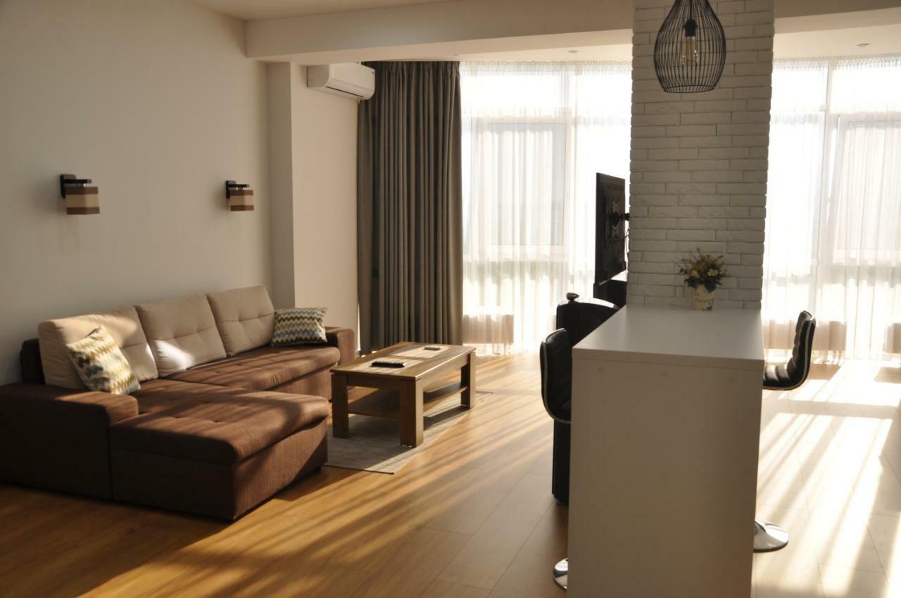 Sky Apartment Odessa Exterior foto